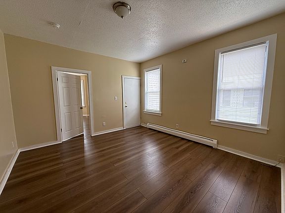 4th image of 59 Derby Ave #2L-0