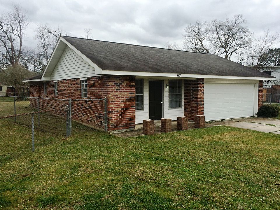1st image of 113 Brookwood Cir