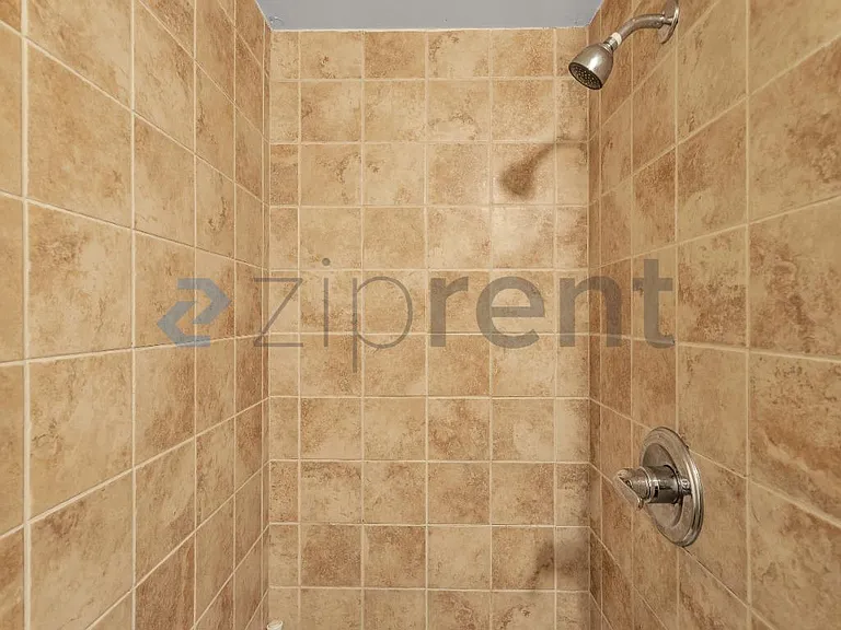 1444 Newcomb Ave — Photo 52