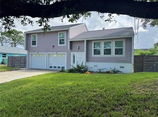 1172 Kenisco Rd, Venice, FL 34293