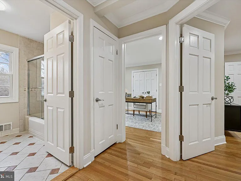 4902 Derussey Pkwy — Photo 33