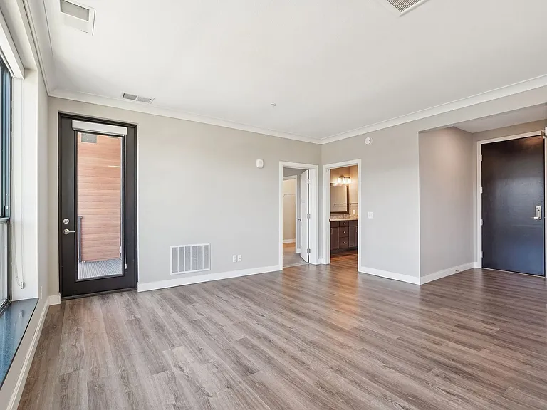 5605 W 36th St — Photo 38