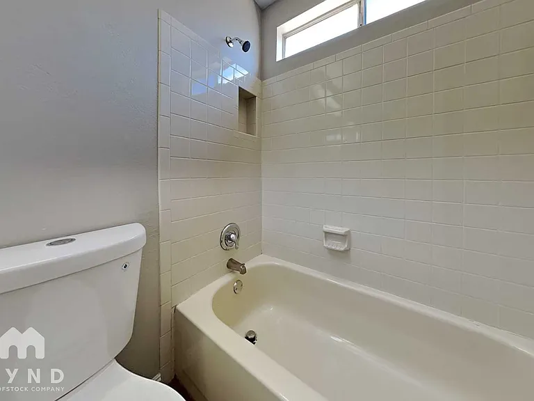 818 E Piute Ave — Photo 13