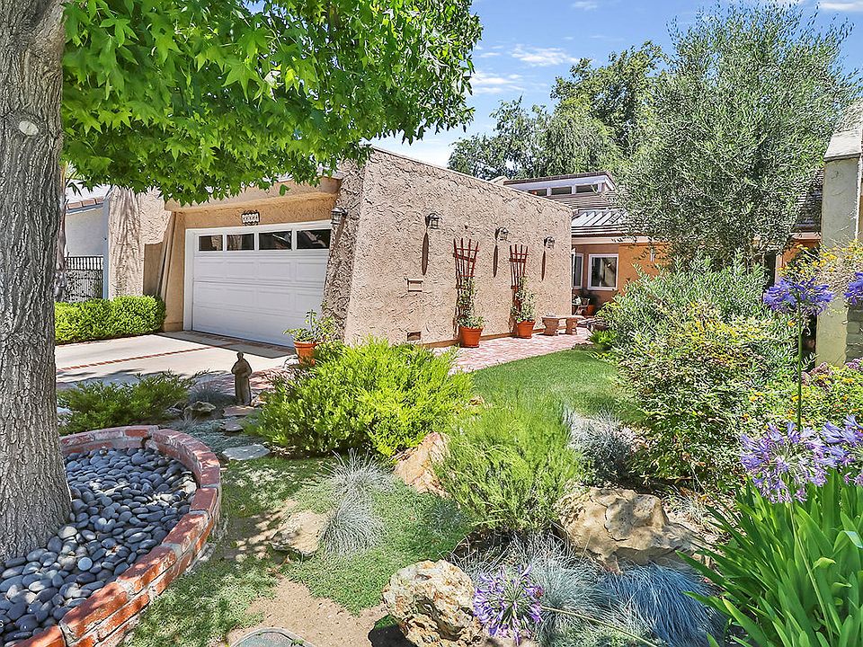 1st image of 2759 Lakewood Pl