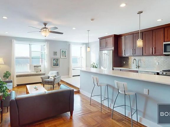 3rd image of 360 Cabrini Blvd APT 8D