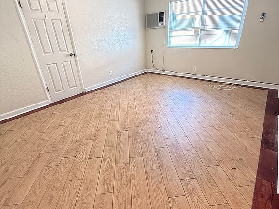 4th image of 625 S 20th Ave #6