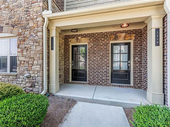 2nd image of 1220 Poston Pl SE