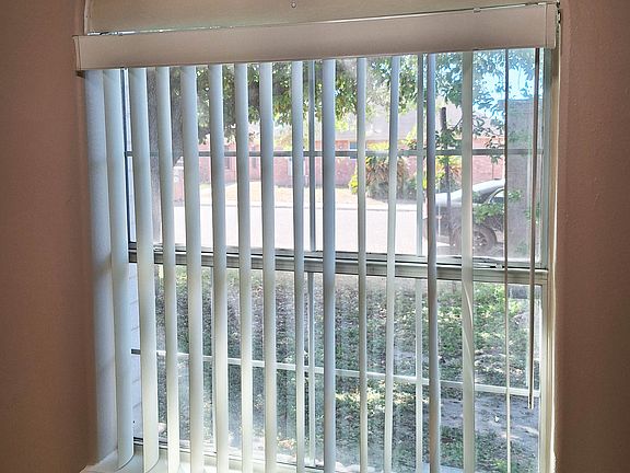4th image of 2118 Aruba Dr APT 1