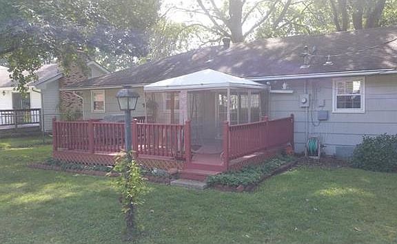 4th image of 8012 Oakland Ave