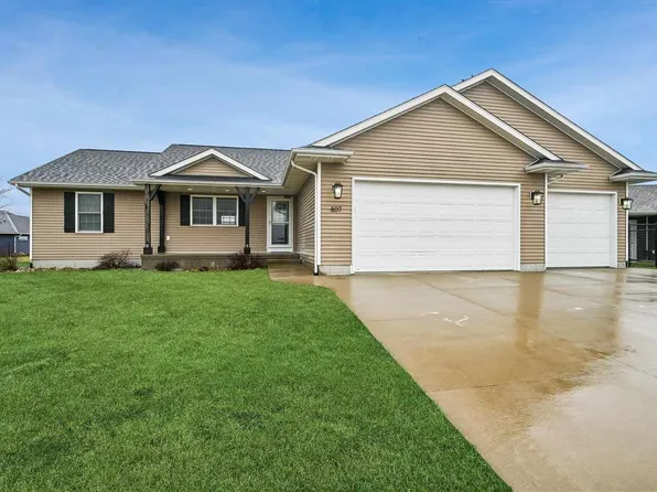 807 Juniper Dr, Independence, IA 50644