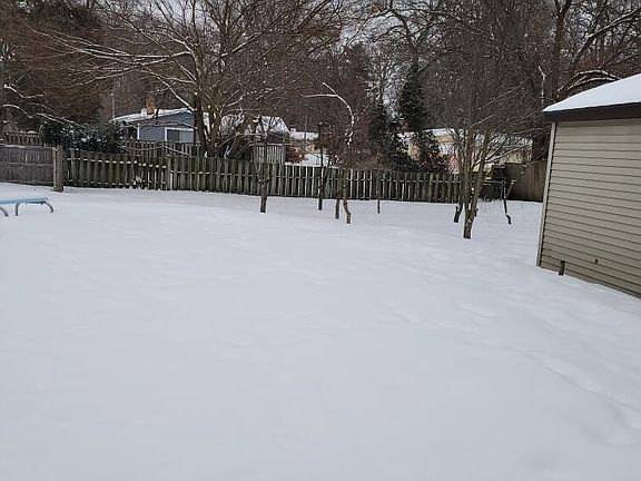 3rd image of 15064 Deremo Ave