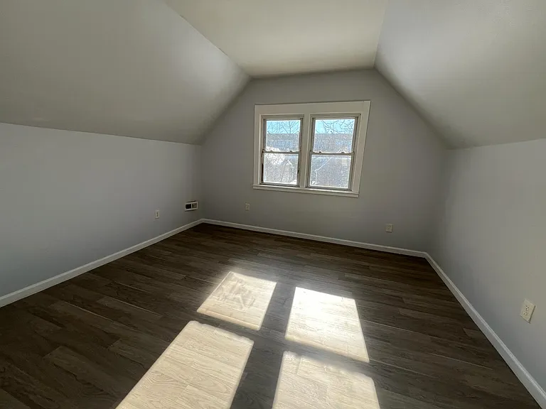 13 Garwood Pl #2 — Photo 6