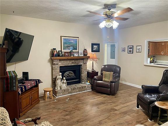 3rd image of 4200 Bridgecrest Dr APT N2