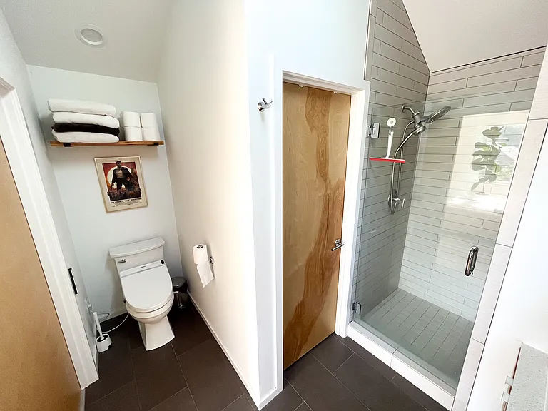 409 21st Ave — Photo 16
