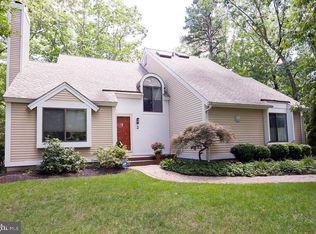 2 Cobblestone Ln, Shamong, NJ 08088