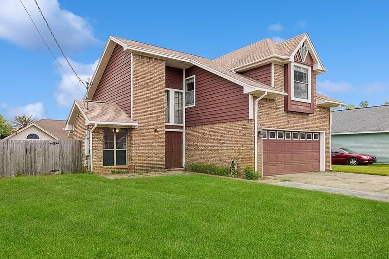 1st image of 409 Northampton Cir