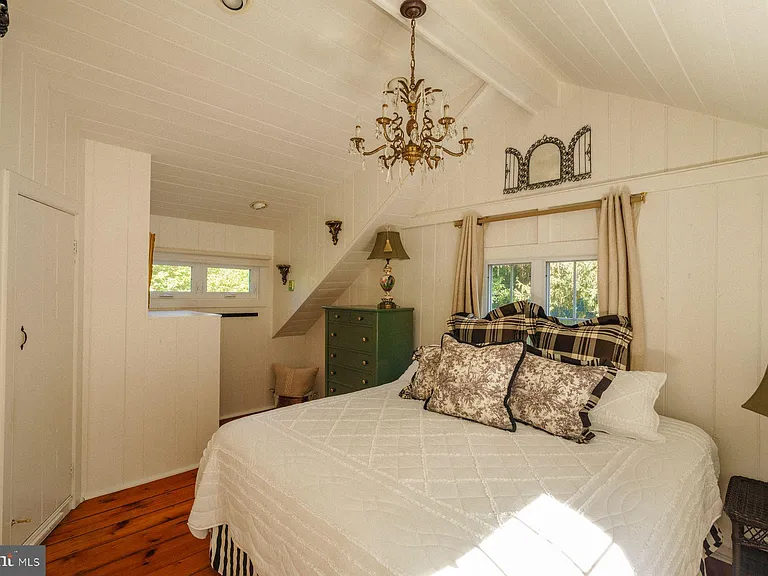 2943 Windy Bush Rd — Photo 21