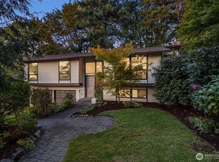 12112 SE 46th Pl, Bellevue, WA 98006