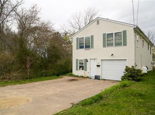 49 Fairview Ave, Westerly, RI 02891