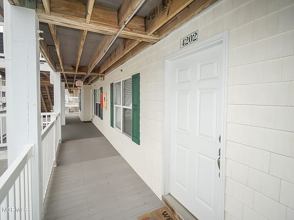 2nd image of 105 SE 58th Street #4202