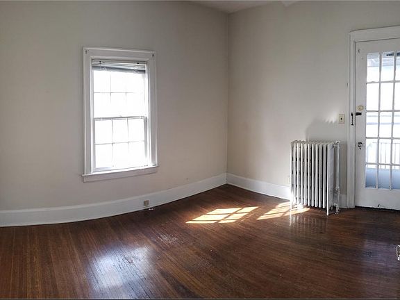 5th image of 91 Lancaster Ave #2