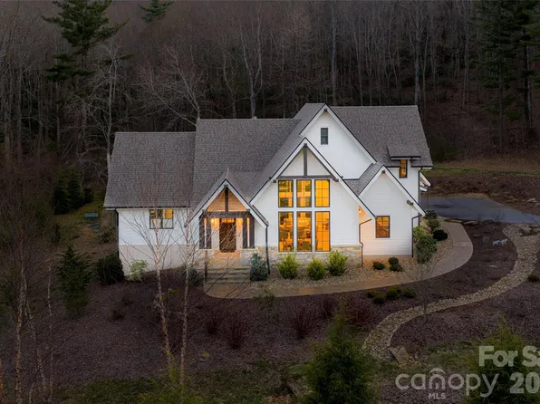 450 Barrington Dr, Asheville, NC 28803