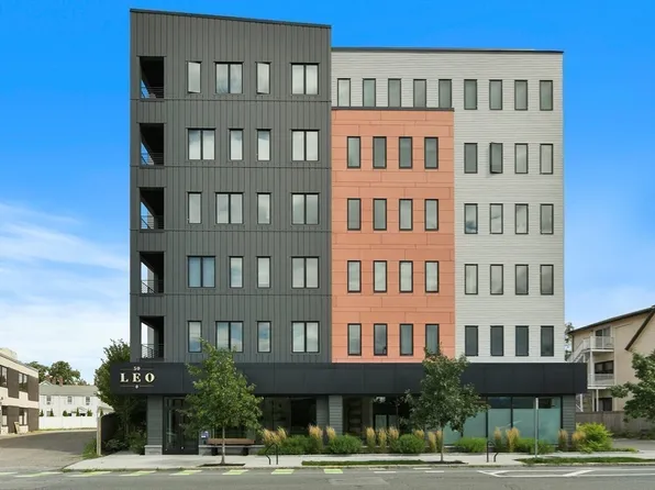 50 Leo M Birmingham Pkwy Unit 605, Brighton, MA 02135