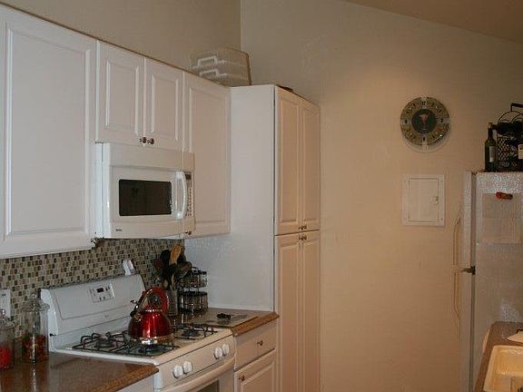 2nd image of 1222 Cabrillo Park Dr