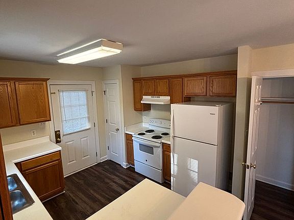 4th image of 5221 Westpine Ct