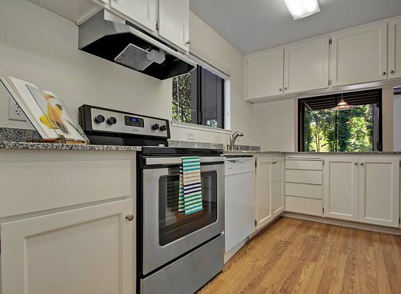 2nd image of 115 Shelter Lagoon Dr