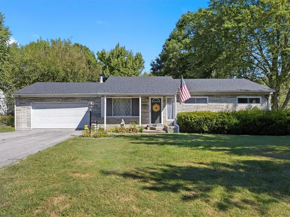 1741 Stevens St, Swansea, IL 62226