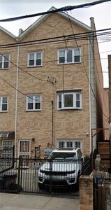 712 Snediker Ave, Brooklyn, NY, 11207