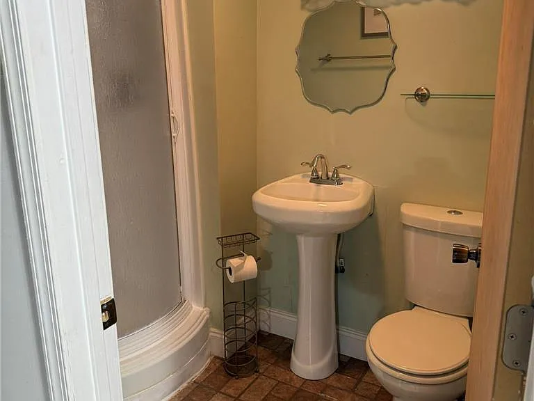 2229 Rodgers St — Photo 12