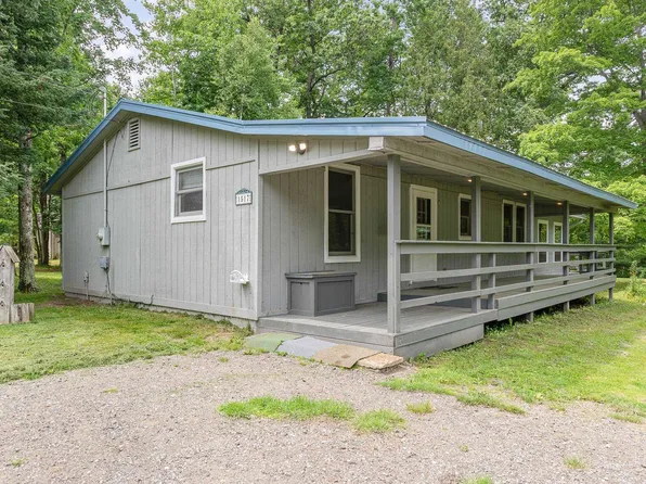 1517 S Whitney Rd, Beaverton, MI 48612