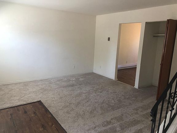 2nd image of 222 Maiden Ln