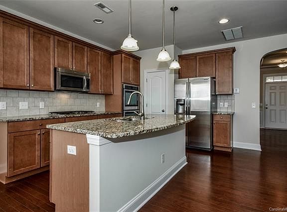 4th image of 116 Artisan Ct