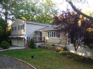 93 Blueberry Hill Rd, Bridgewater, CT 06752