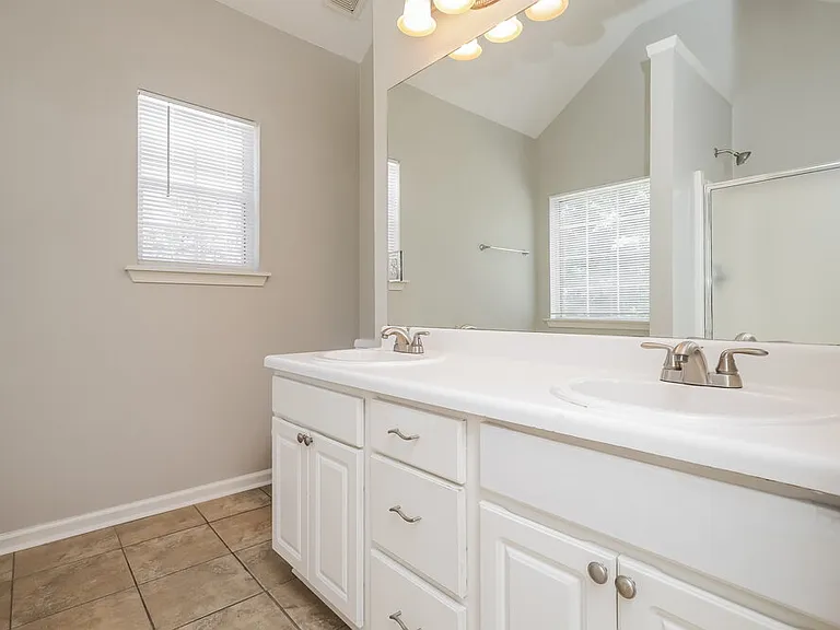685 Chaseridge Dr — Photo 12
