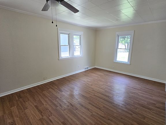 5th image of 3106 Columbia St