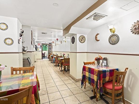 5th image of 358 W 23rd St #T