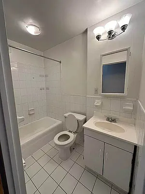 Rented by Bond New York | media 21