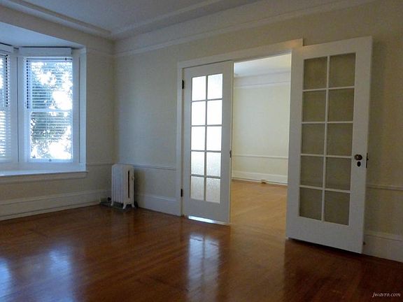 5th image of 225 Irving St APT 3