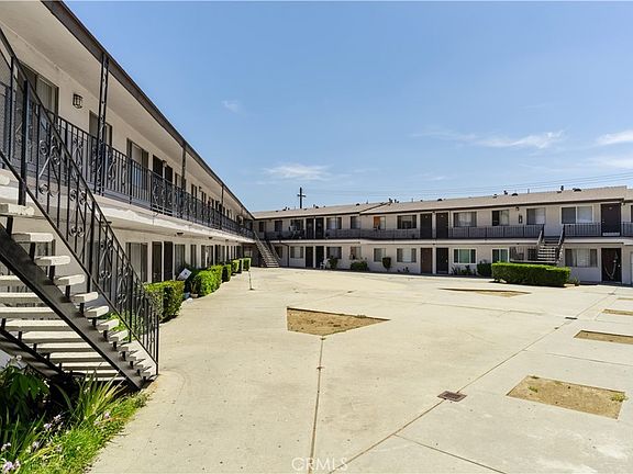 4th image of 11441 Asher St