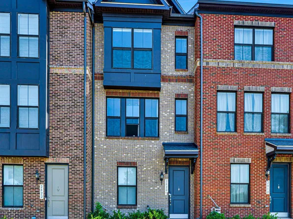 2820 Dart Dr, Alexandria, VA 22306