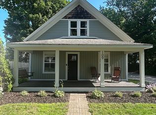109 E 1st St, Fennville, MI 49408
