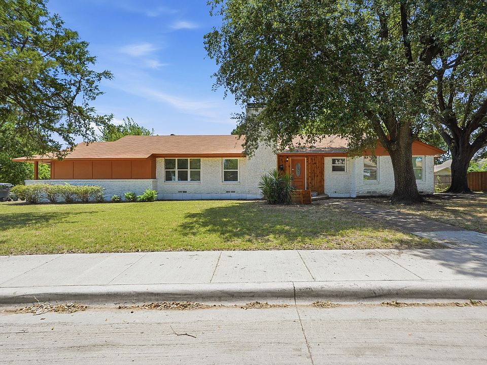 1st image of 2626 Crest Ave