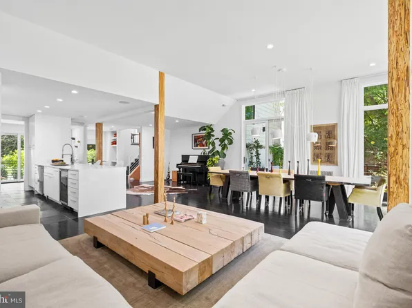 2731 Newlands St NW, Washington, DC 20015