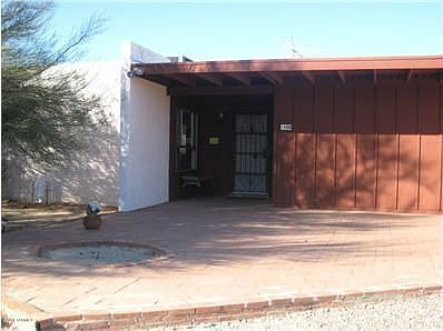 2nd image of 1060 W Camino Desierto