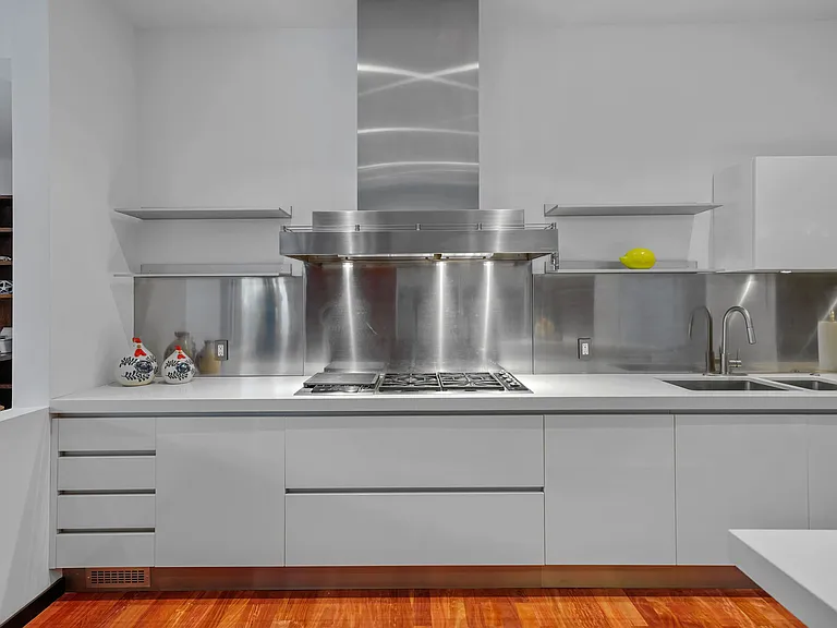121 Montauk Hwy — Photo 48