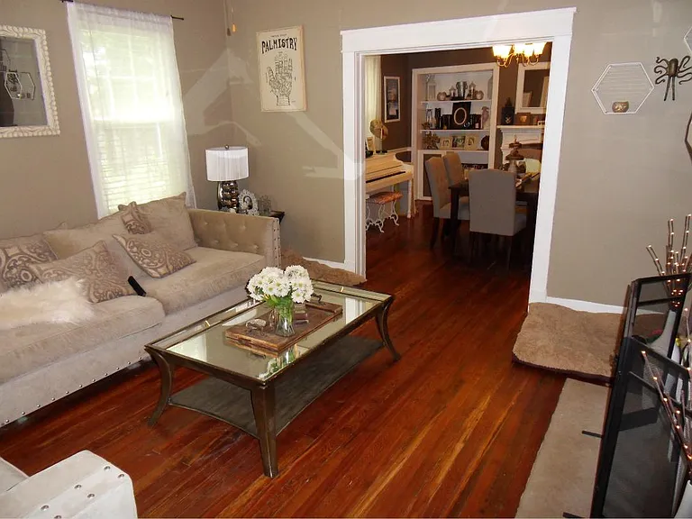 4906 Kentucky Ave — Photo 3